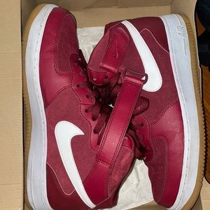 Burgundy nike air force